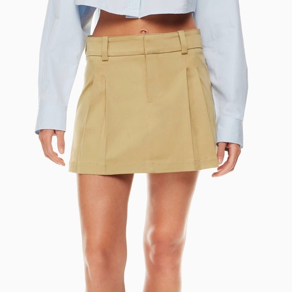 Aritzia Sunday Best Rider Mini Skirts 2 Pack Tan & White Size 0 - Picture 3 of 4